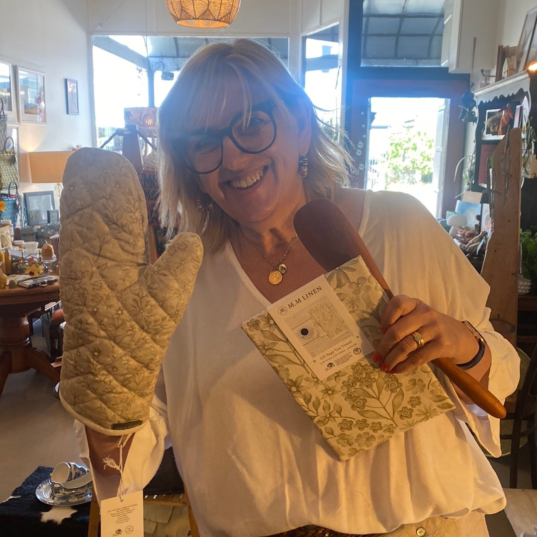 MM Linen | Lill Sage Oven Glove