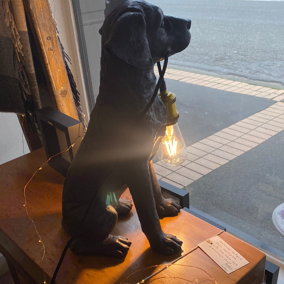 Labrador Table Lamp