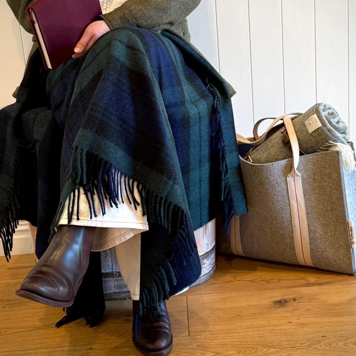 Exquisite Wool Traders | NZ Pure Wool Collection Black Watch Knee Rug