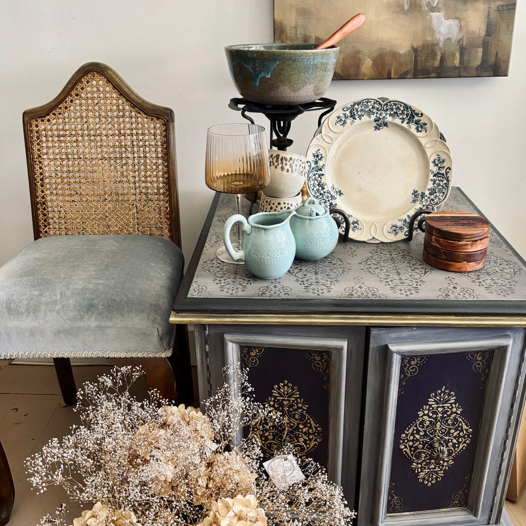 Unlock the Charm of Your Home with Vintage Treasures! - March 2025