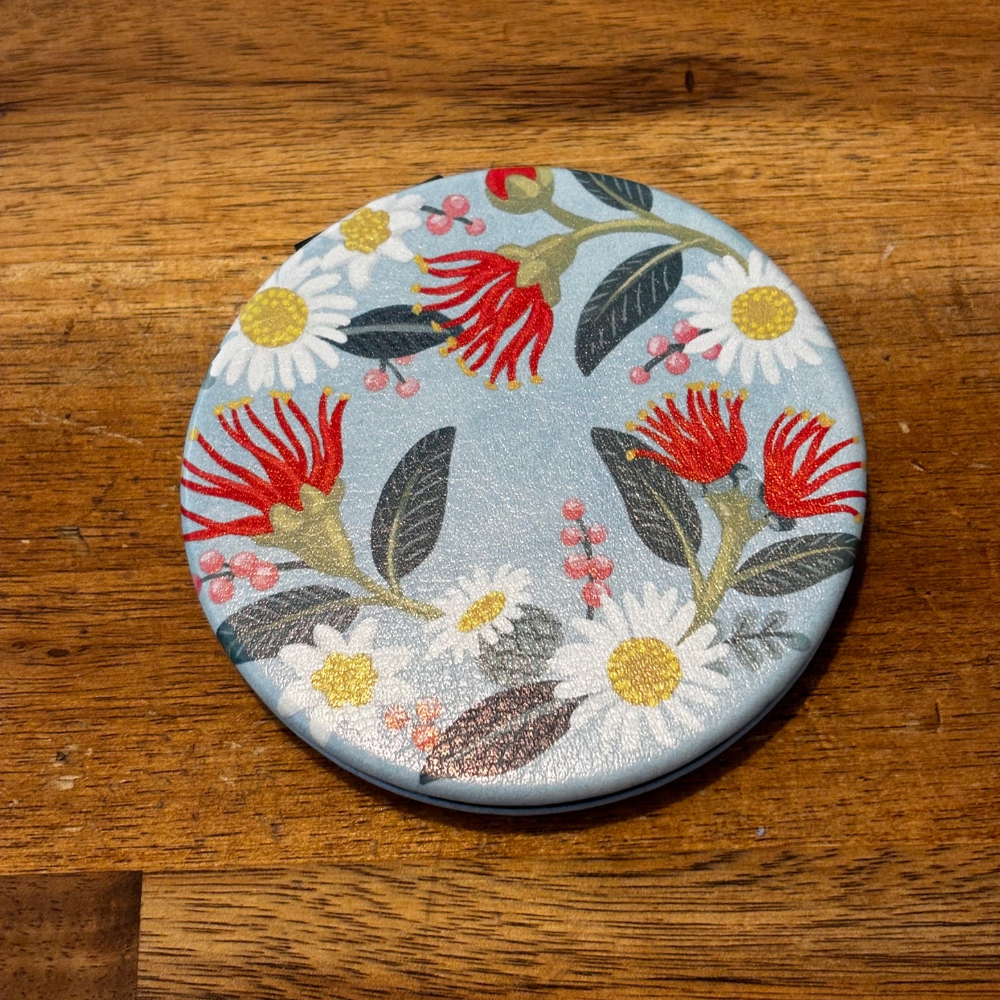 Wokfkamp & Stone | Cosmetic mirrors