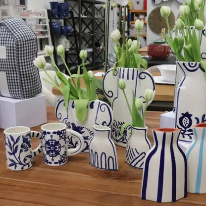 Blanche Vase