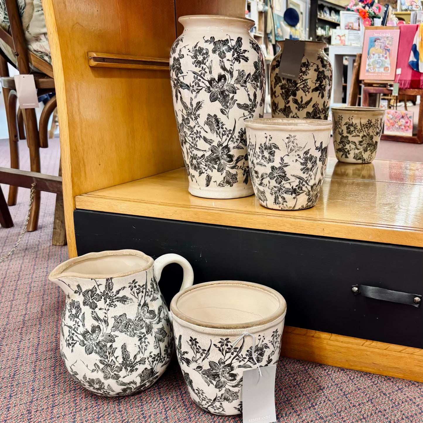 Black Floral Pots
