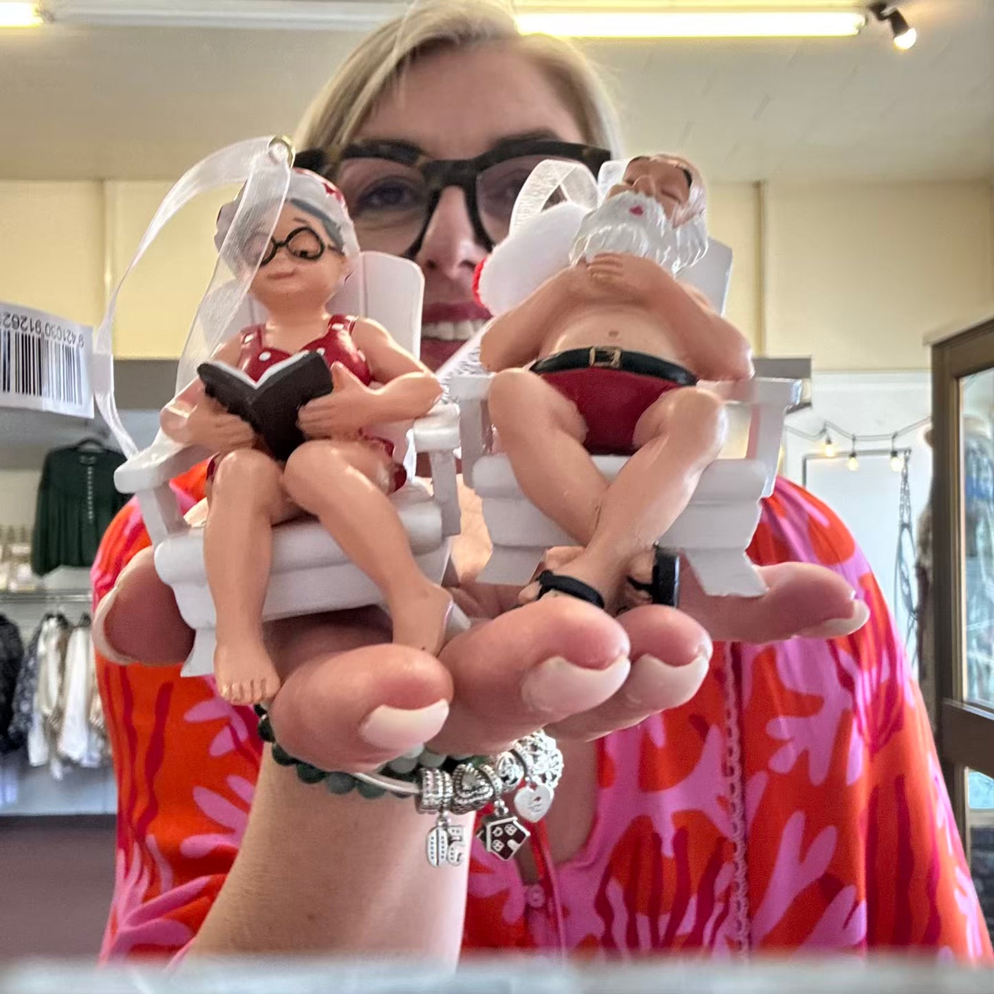 Mr & Mrs Claus on Beach Chairs Decorations